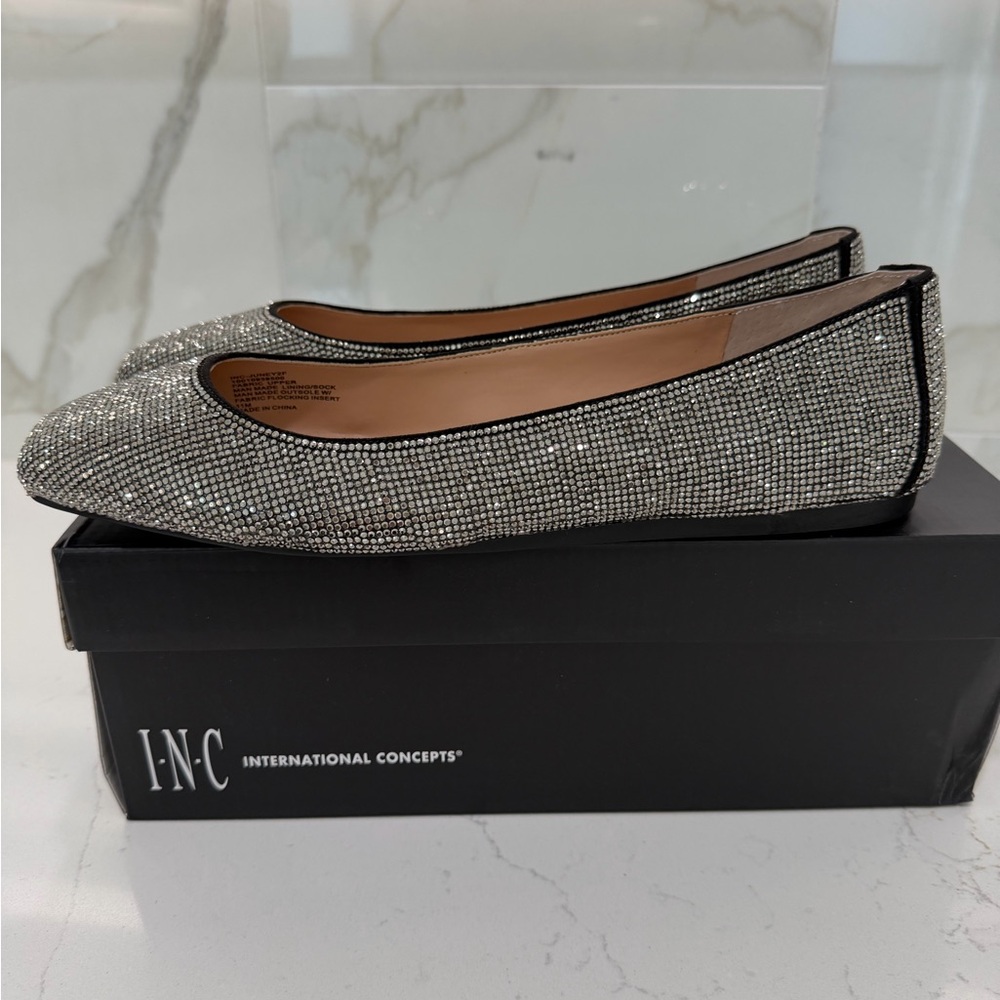NEW ✨INC International Concepts Women's Silver Crystal Flats Size 11
